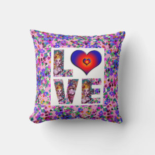 COUSSIN VALENTINE LOVE VÉNÉTIAN MASQUERADE CONFETTI