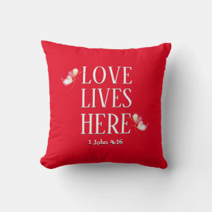 Coussin Valentines  AMOUR LIVES ICI Texte personnalisé ROU