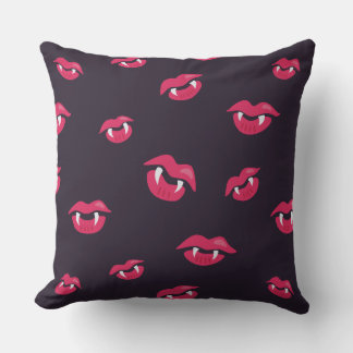 Coussin Vampire Lèvres Et Pince Motif Gothique