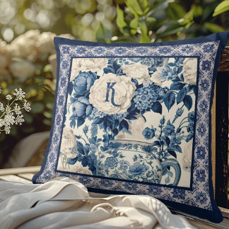 Coussin Vase florale chic Chiroiserie bleue toile monogram