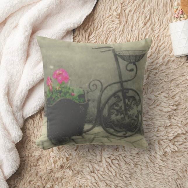 Coussin Vélo Fleur Noir Et Blanc Vintage (Couverture)