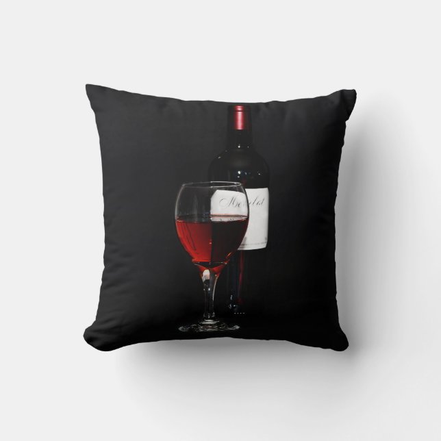 Coussin verre et bouteille de vin rouge (Recto)