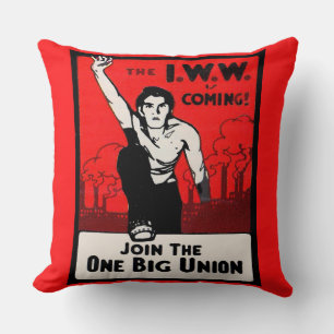 Coussin Vers 1905, IWW arrive