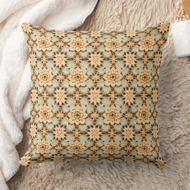 Coussin Vert Jaune et Brun Faux Crochet (Couverture)