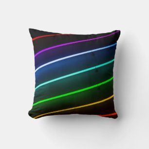 COUSSIN VERT, ORANGE, ROUGE, BLEU ET PURPLE STRIPÉ CLAIR