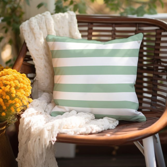 Coussin Vert sauge et rayures blanches (Créateur téléchargé)