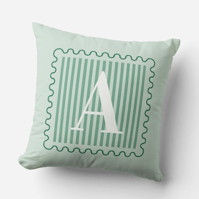 Coussin Vert sauge monogramme prépa à bordure festonnée (Créateur téléchargé)