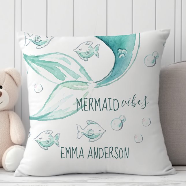 Coussin Vibes de Sirène Aquarelle Poisson Monogramme Nauti (Créateur téléchargé)