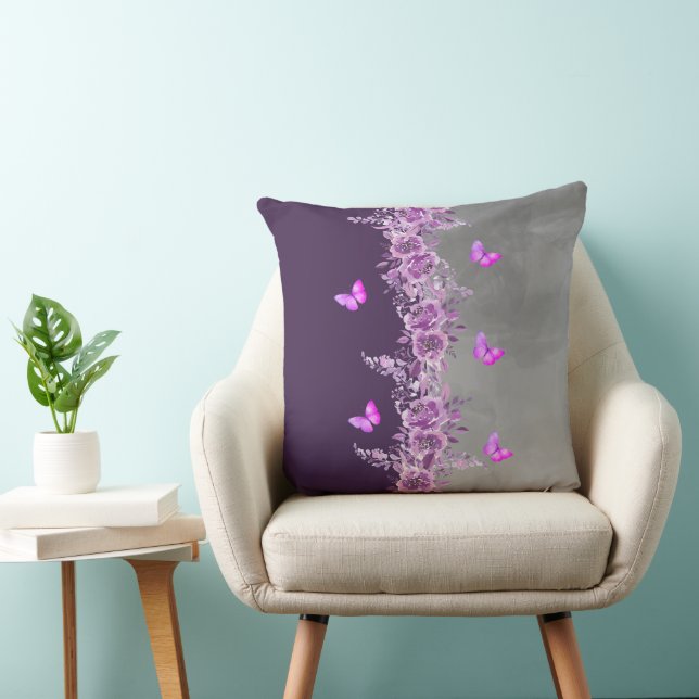 Coussin Vibrant Purple Butterfly Garden Pillow (Chaise)