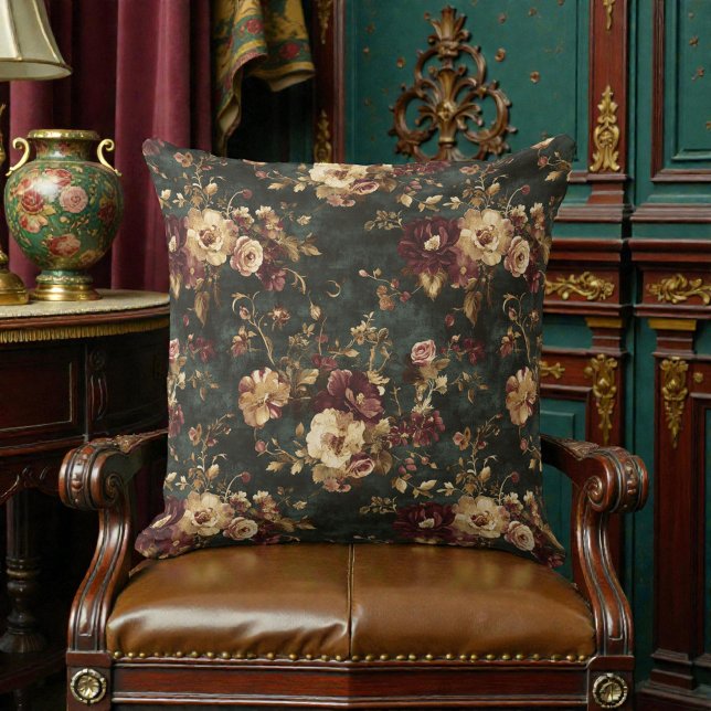 Coussin Victorian Vintage Floral (Créateur téléchargé)