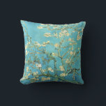 Coussin Vincent van Gogh Blossomong Aramande<br><div class="desc">Vincent van Gogh. Arbre aux amandes de Blossomong. Branche d'amandiers en fleurs. Branches d'amande avec fleurs roses sur un arrière - plan bleu. Reproduction d'oeuvres d'art célèbres dans le domaine public.</div>