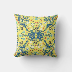 Coussin vintage couture belle douce et symétrique roma