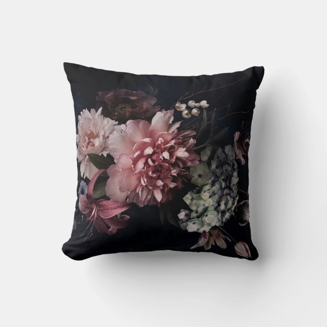 Coussin Vintage flowers. Peonies, tulips, lily, hydrangea  (Recto)