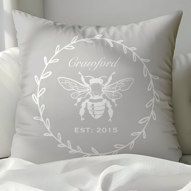 Coussin Vintage Gris Honey Bee Laurel Monogramme (Créateur téléchargé)