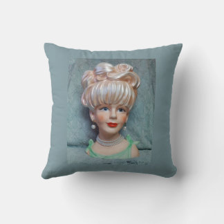 Coussin Vintage Lady Head Vase Big Bouffant Perles de chev