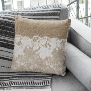 Coussin Vintage rustic country beige burlap and white lace