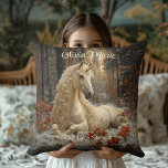 Coussin Vintage Sepia Forest Unicorn Castle Fairytale Pony<br><div class="desc">Cet oreiller de lancer présente une licorne reposante dans une clairière de forêt enneigée, avec un château dans l'arrière - plan. La scène, rendue dans les tons sépia, apporte une sensation d'imaginaire intemporelle, ce qui en fait un grand ajout à des chambres à thème de conte de fées ou des...</div>