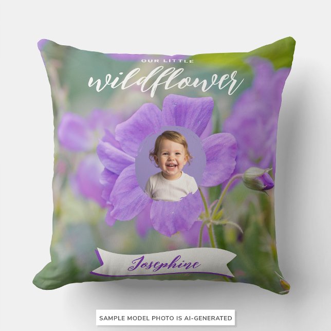 Coussin Violet Notre Petite Fleur Sauvage Nom de Photo Per (Créateur téléchargé)