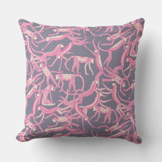 Coussin violet singe