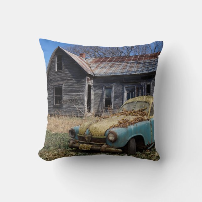 Coussin Voiture abandonnée et ferme (Recto)