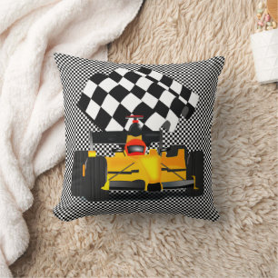 Coussin Voiture de course jaune avec drapeau À damiers