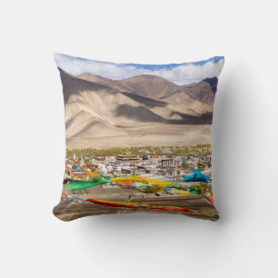 Coussin Vue aérienne du monastère de Samye - Tibet, Asie
