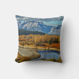 Coussin Vue grande de rivière de montagnes de Teton en