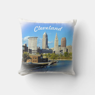 Coussin Vue sur la rivière Sunny Cleveland