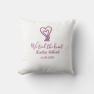 Coussin We tied the knot pink heart knots name date romant