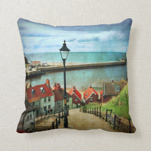 Coussin Whitby Harbour, 199 marches