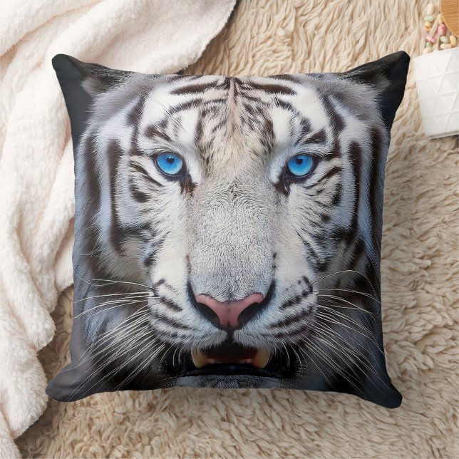 Coussin White Tiger with Blue Eyes (Couverture)