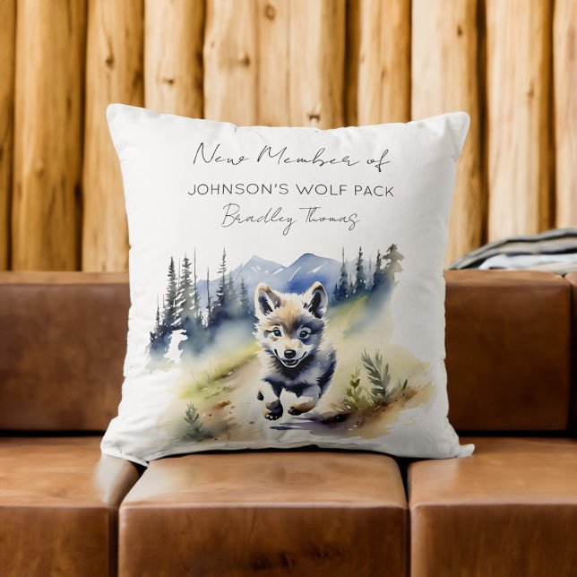Coussin Wolf thème nouveau pack membre cadeau bébé (Wolf themed new pack member baby gifts personalized name throw pillow wolf baby shower gift ideas)