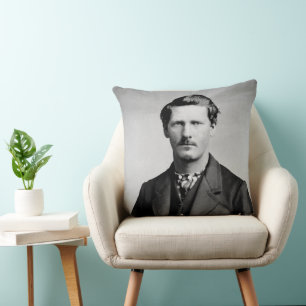 Coussin Wyatt Earp : Lawman, Gunfighter, Gardien de salon