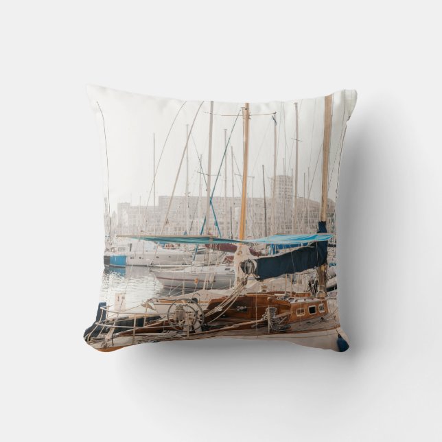 COUSSIN YACHT BLANC SUR LA BAIE (Recto)
