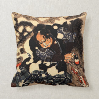 Coussin Yamamoto Kansuke combattant un verrat géant