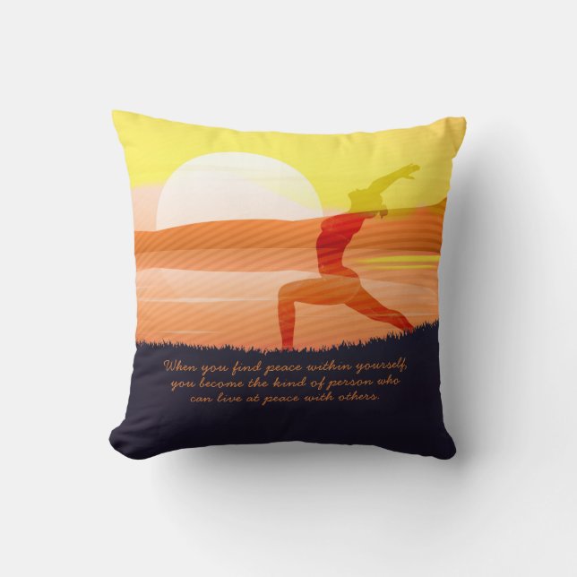 Coussin Yoga Enseignant Soleil Salutation Moitié Lune Pose (Recto)