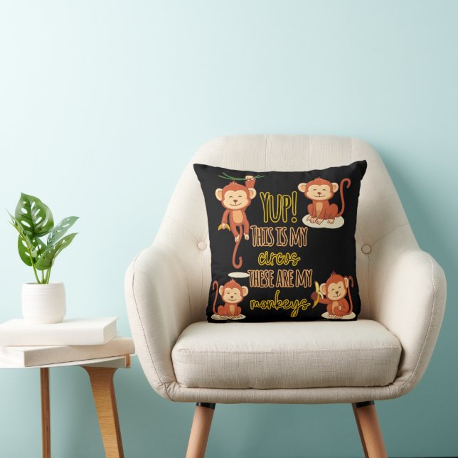 Coussin Yup ! C'est mon cirque, ce sont mes quatre singes (Chaise)