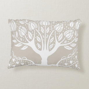 Coussins Décoratifs Arbre de Magnolia ornementale par Aubrey Beardsley