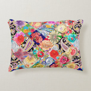 Coussins Décoratifs Broderie motif sans couture avec de belles fleurs