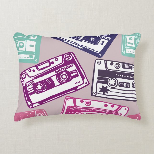 Coussins Décoratifs cassettes rétro, motif dessiné à la main. (Devant)