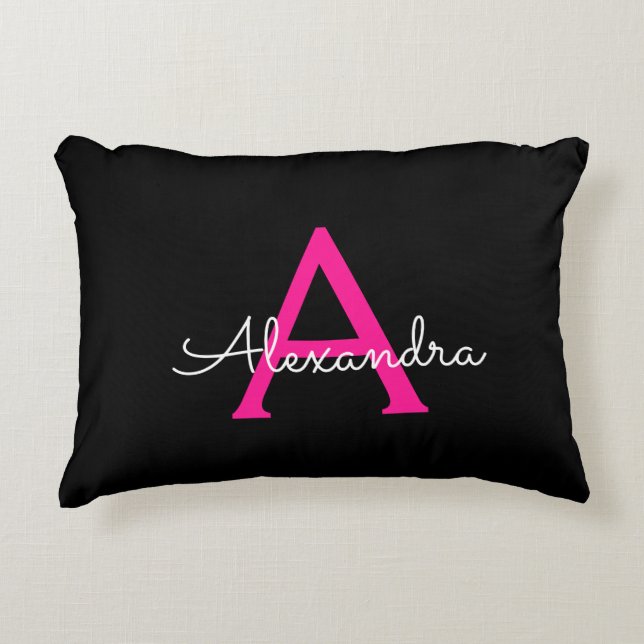 Coussins Décoratifs Chaud rose noir Script Girl Nom du monogramme (Devant)