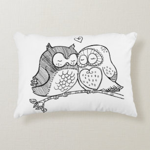 Coussins Décoratifs Chouettes douces en amour Illustration