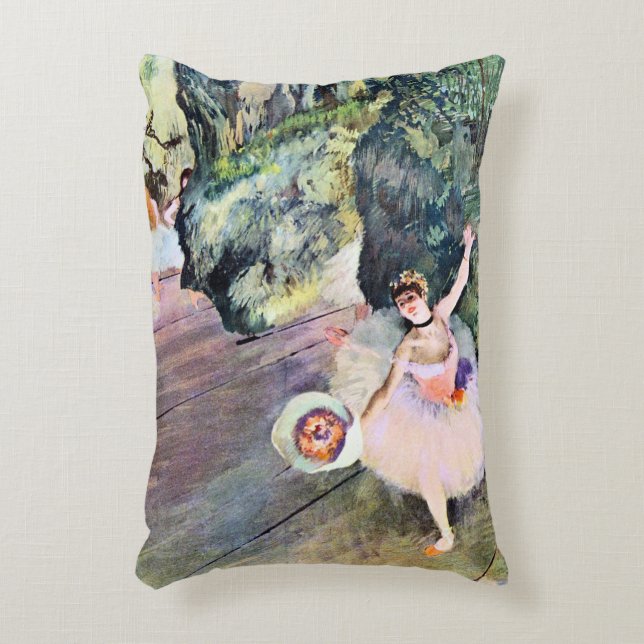 Coussins Décoratifs Danseuse avec un bouquet de fleurs par Edgar Degas (Devant(Vertical))