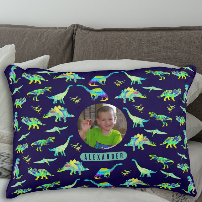 Coussins Décoratifs Dinosaur Personnalisé Garçons Photo et nom (Colorful dinosaur pattern personalized name and photo boys navy blue and green pillow)