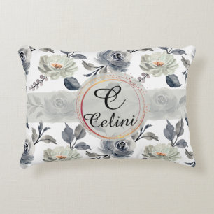 Coussins Décoratifs Élégance Florale : Un Motif Aquarelle Époustouflan