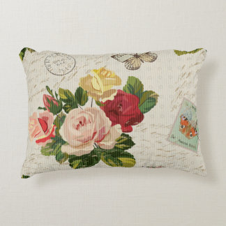 Coussins Décoratifs Elégance florale vintage, papillon