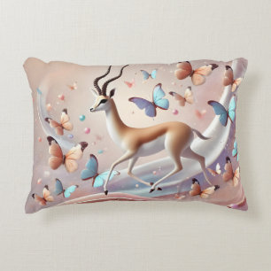 Coussins Décoratifs Fantaisie artistique de gazelle et de papillons