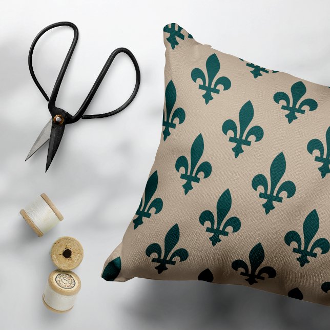Coussins Décoratifs Fleur de Lis Motif, Royal French Green on Cream (Créateur téléchargé)