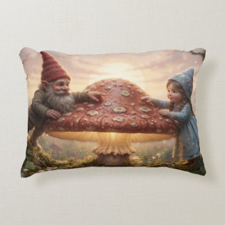 Coussins Décoratifs Gnome Magique Et Fille Dans La Forêt Avec Champign