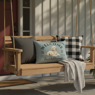 Coussins Décoratifs Golden Doodle Custom Nom de famille Bienvenue